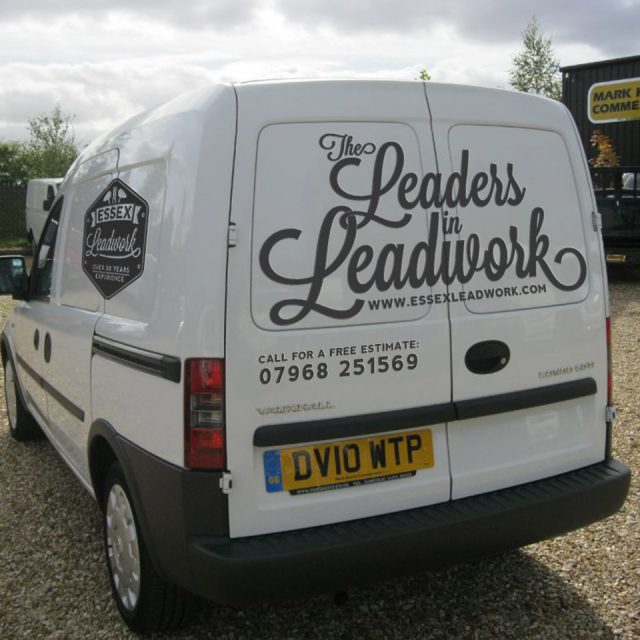 EL-vauxhall-combo-van-back